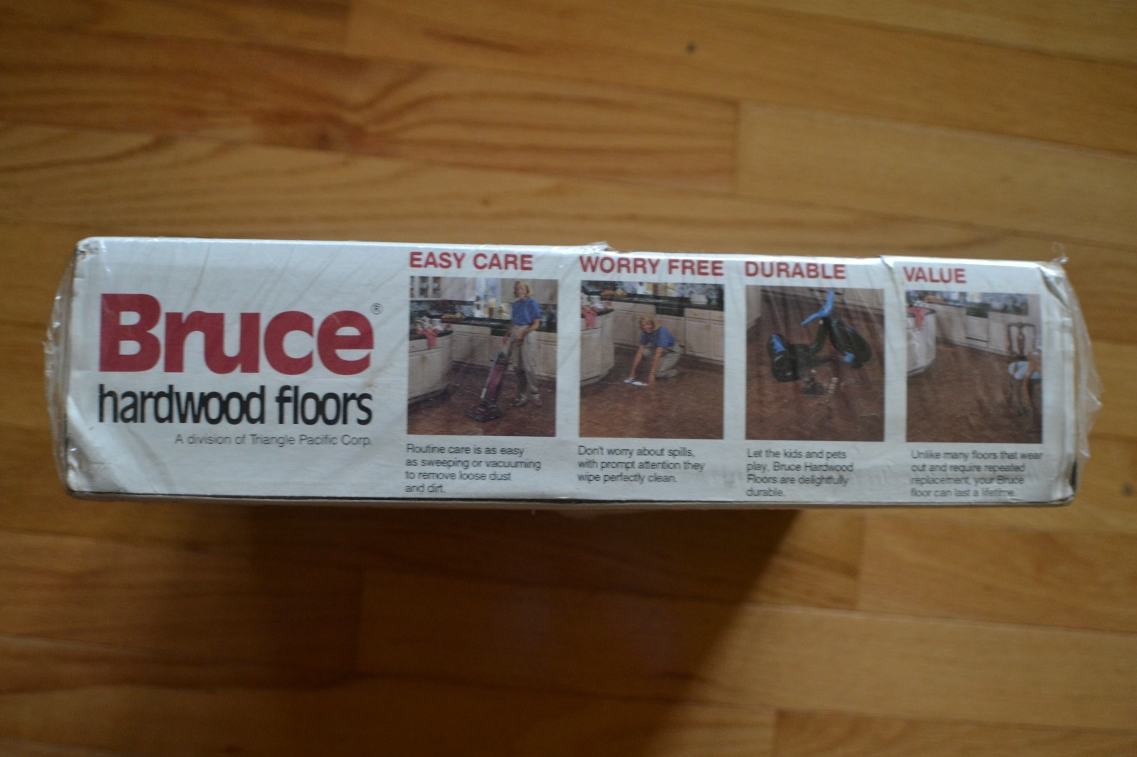 Bruce NOS. AHS-100. Oak Parquet Flooring 10 Sq Ft Box. Desert. (Light Natural)