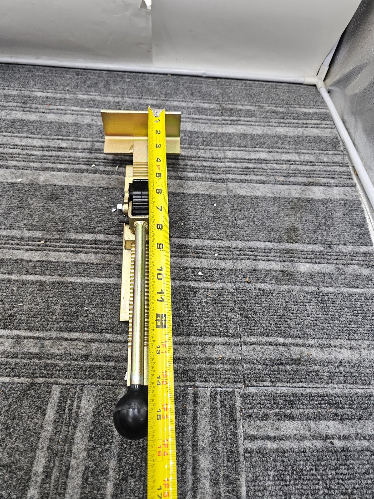 Hardwood Flooring Jack – Ratcheting Wood Floor Clamp Tool For Hardwood Plank