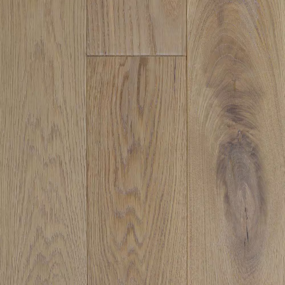 Castlebury Wimborne Eurosawn White Oak 3/4 In. T X 5 In. W X Wire Brushed Solid