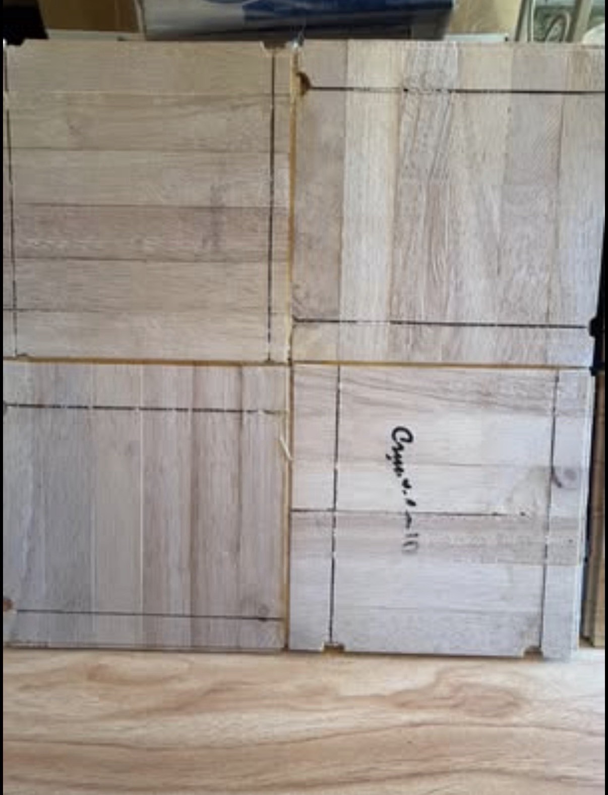 Hevea Parquet Floor Tiles 12 X 12 Tongue In Groove 10 Sq Ft Per Pack Brown Beige