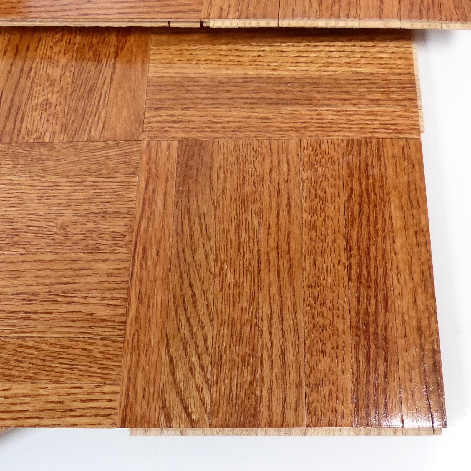 Bruce 6 sq ft (24 pcs ) 6x6x1/4 OAK PARQUET Flooring Tile L141 Natural Prefinish
