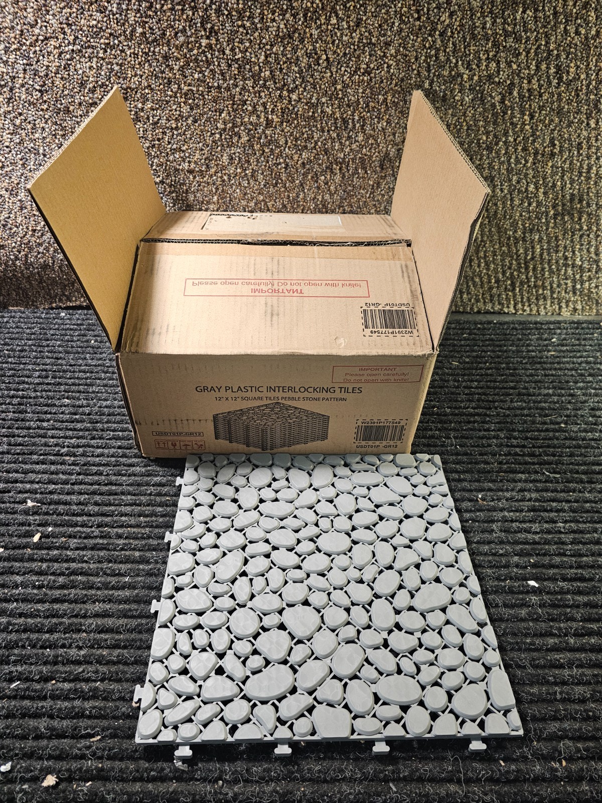 (QTY 12) Interlocking Deck Tiles 12×12″ Gray Outdoor Patio Waterproof Snap Lock