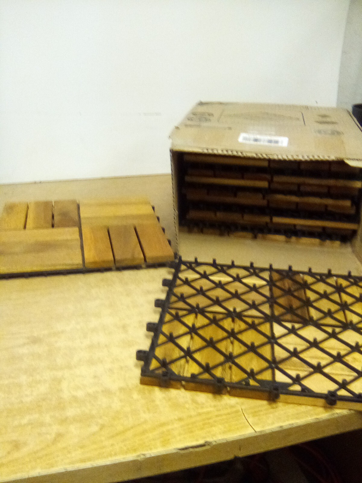 Lot Of 10 Solid Wood Interlocking Flooring Tiles 12″ X 12″ Natural Color