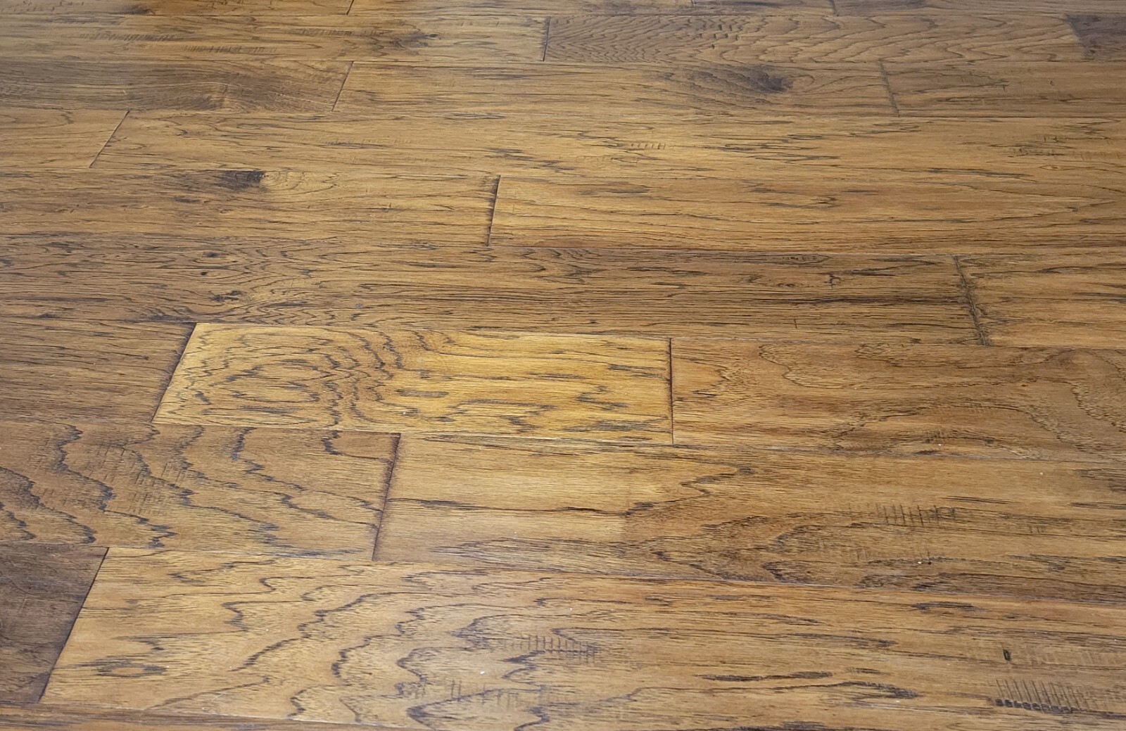 Hickory Copper 3/8″x5″xRandom Length,Pre-finished Distressed Flooring, MHHI95CON