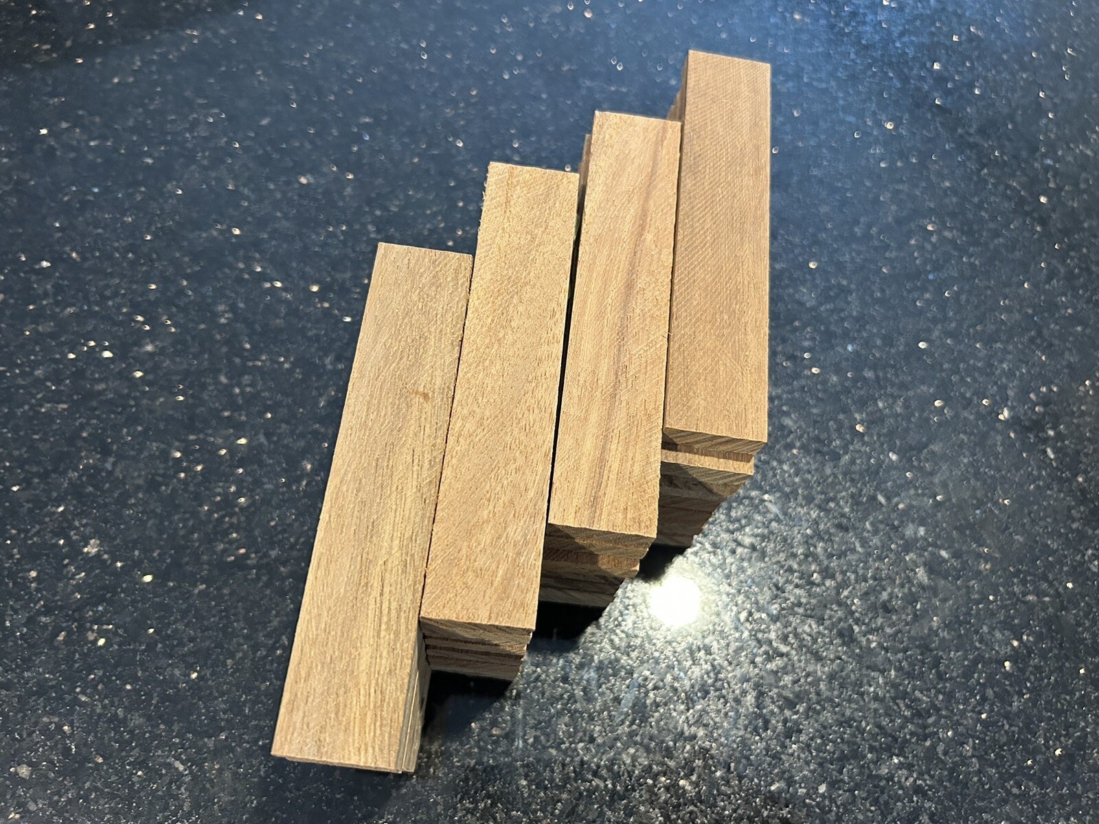 35 Vintage Parquet Premium Hardwood 4.75″x15/16″x5/16″ Flooring Fingers