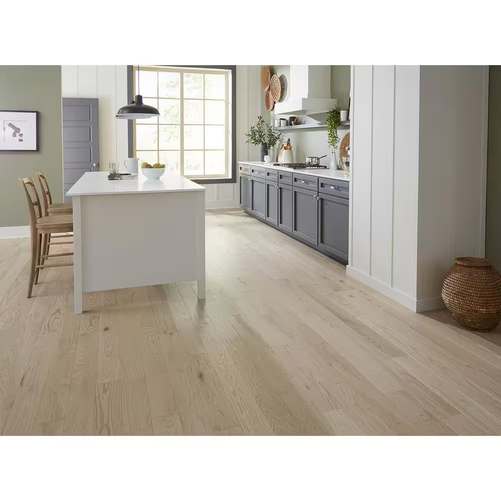 Northern Coast Oceans Edge Oak 3/4 In. T X 5 In. W Smooth Solid Hardwood Floorin