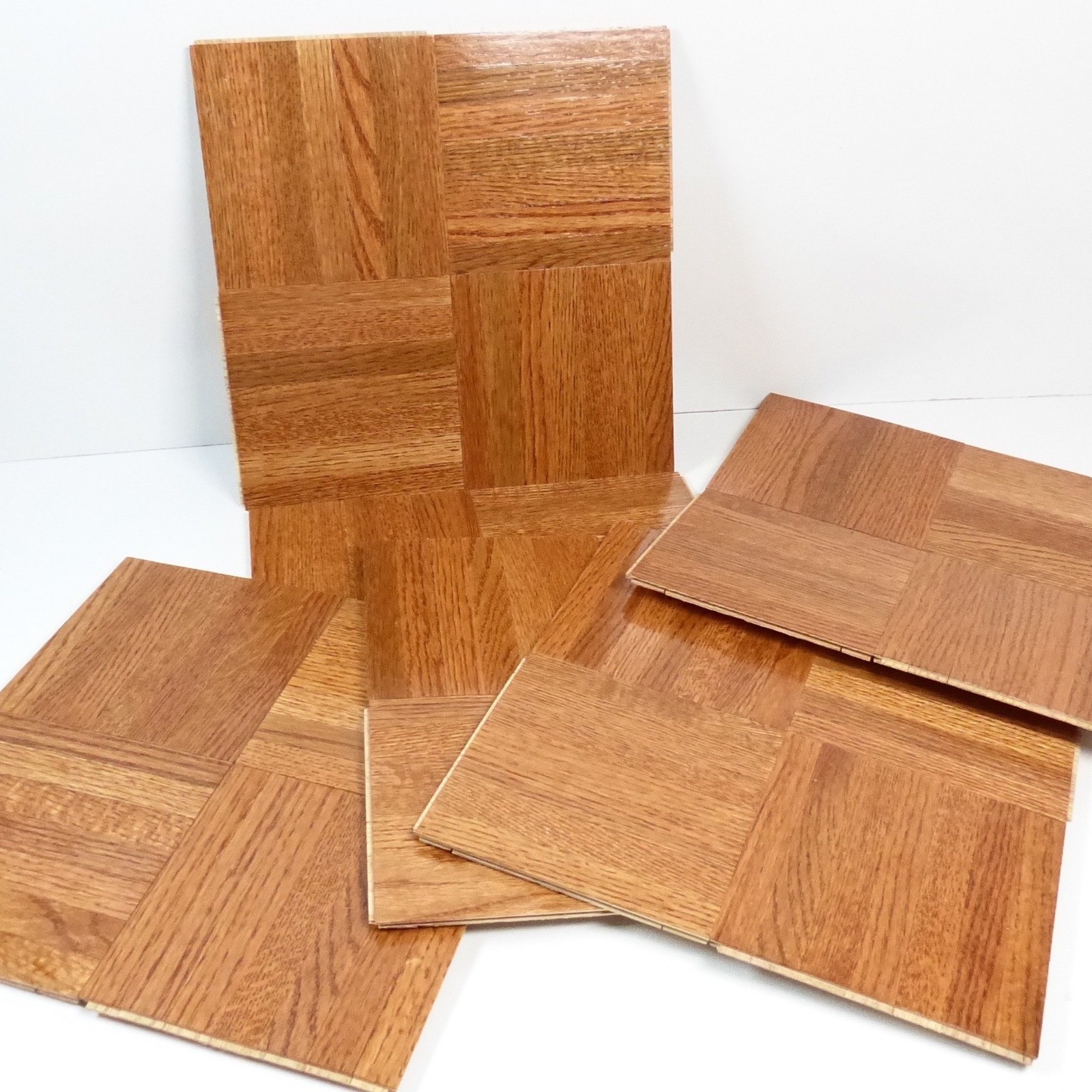 Bruce 6 sq ft (24 pcs ) 6x6x1/4 OAK PARQUET Flooring Tile L141 Natural Prefinish