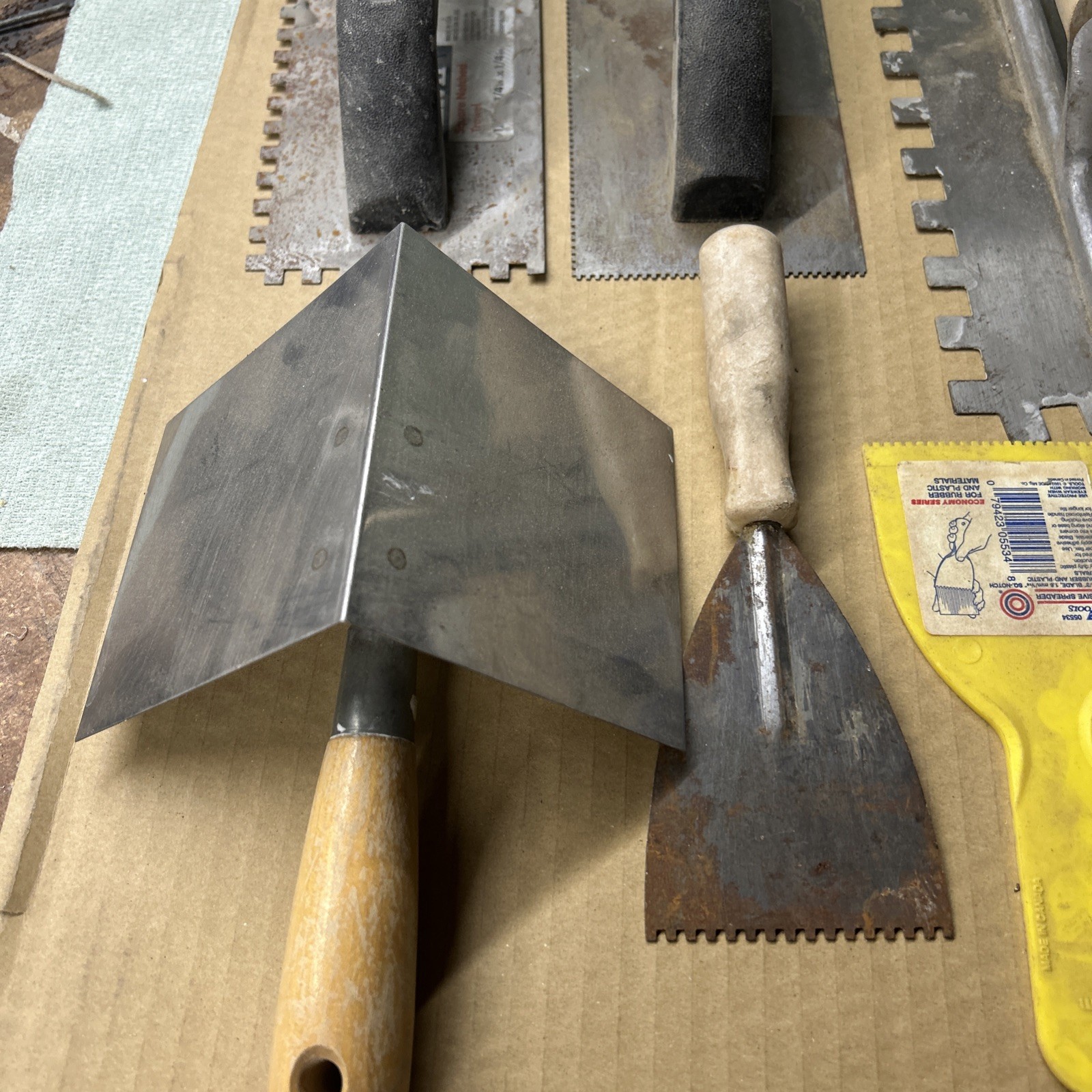 Flooring And Drywall Tools, Notched Trowels For Mastic, ThinSet