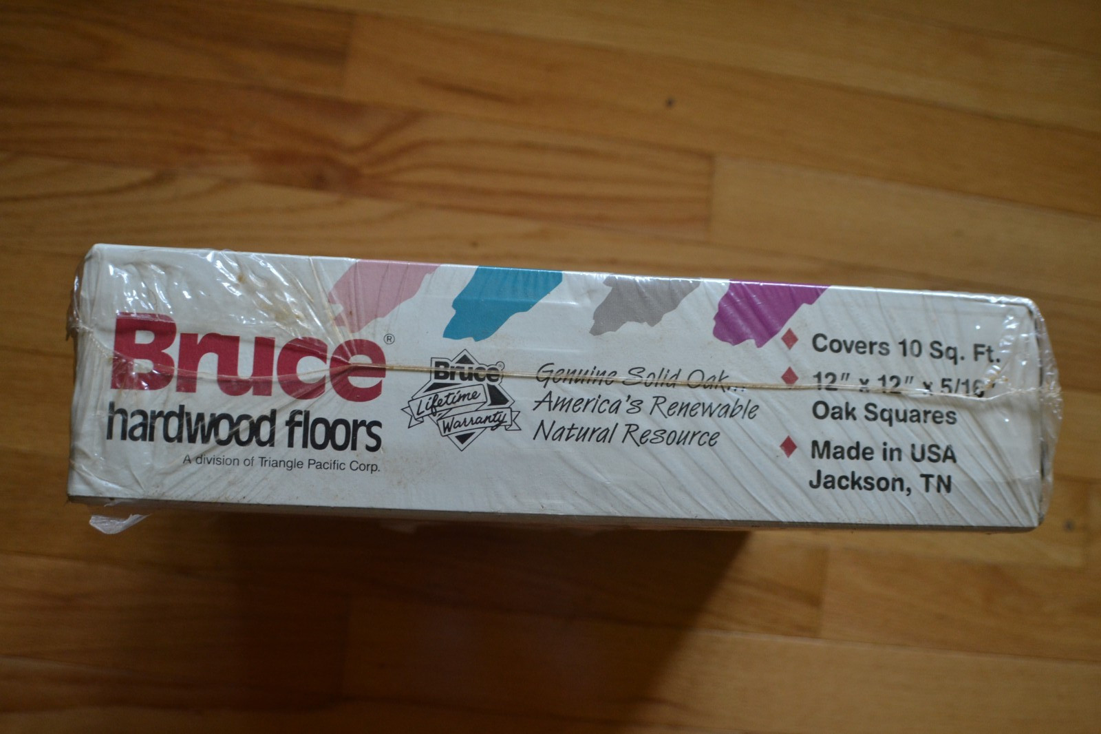 Bruce NOS. AHS-100. Oak Parquet Flooring 10 Sq Ft Box. Desert. (Light Natural)
