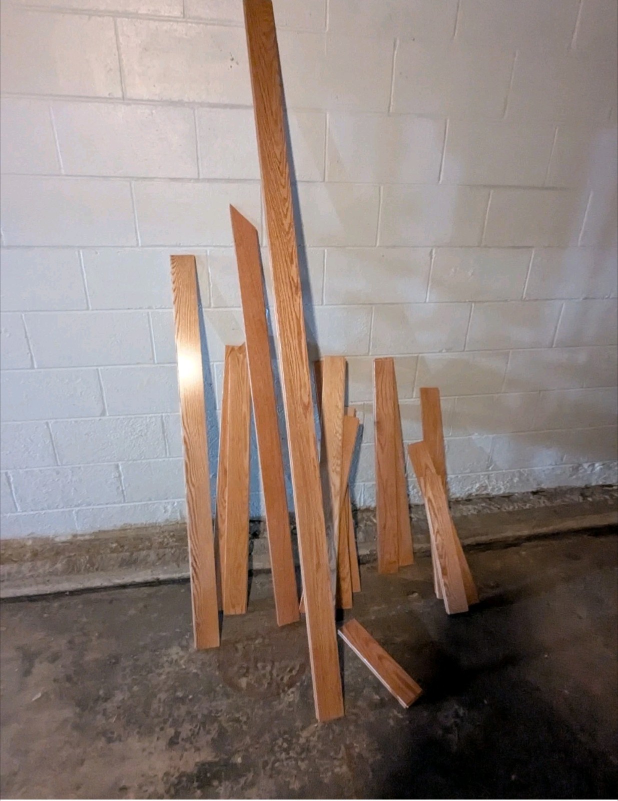 Solid Red Oak Hardwood Flooring – Prefinished – Approx 30–40 Sq Ft