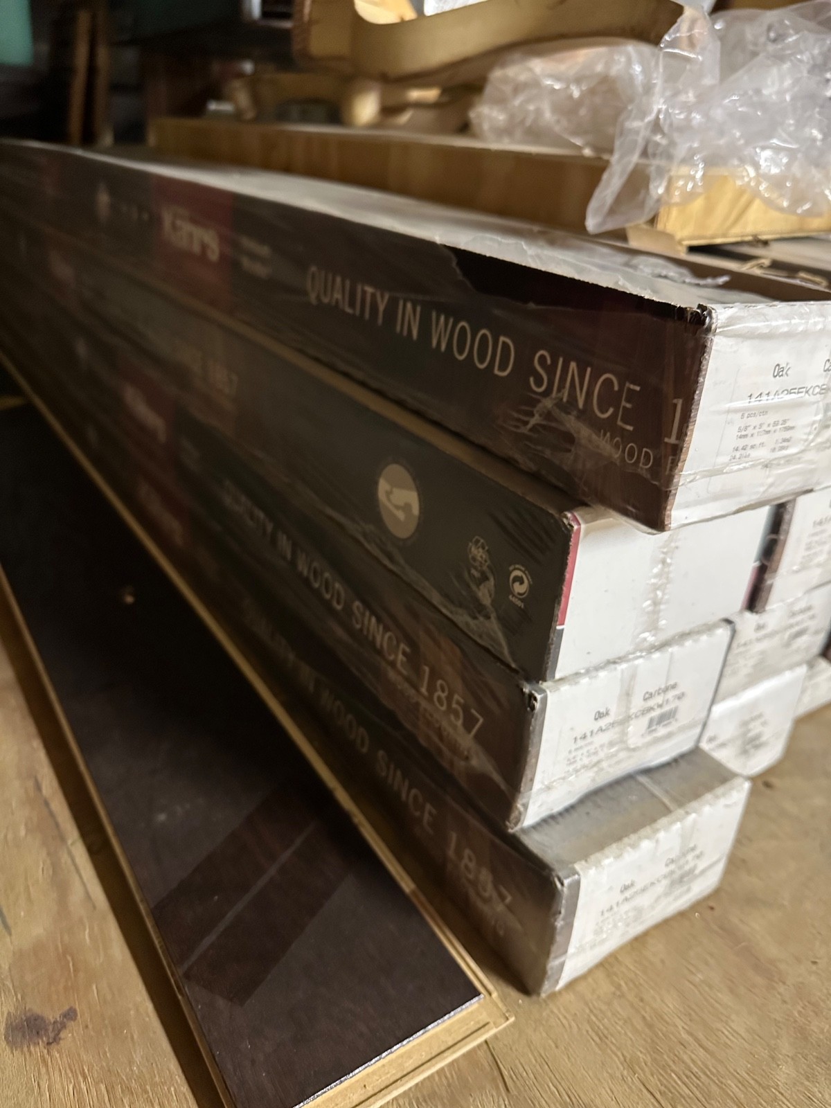 Engineered Hardwood Flooring 158.62 Sq Ft Of Kahrs Oak Carbone